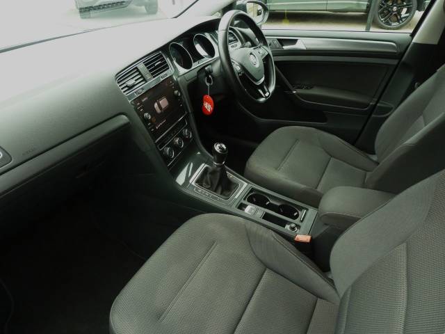 2017 Volkswagen Golf 1.6 TDI SE Nav 5dr 115ps