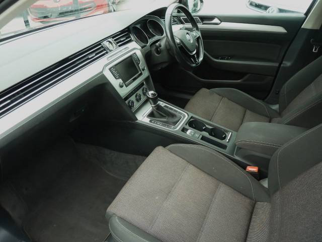 2015 Volkswagen Passat 2.0 TDI 150ps SE 5dr Estate