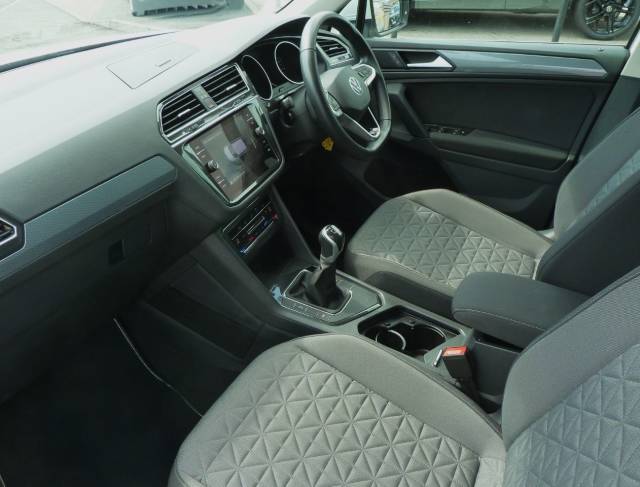 2022 Volkswagen Tiguan 2.0 TDI 150ps Life 5dr MANUAL