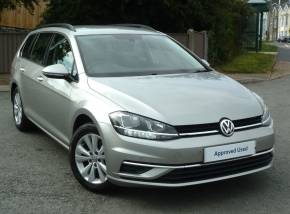 VOLKSWAGEN GOLF 2017 (17) at Regent Garage Criccieth