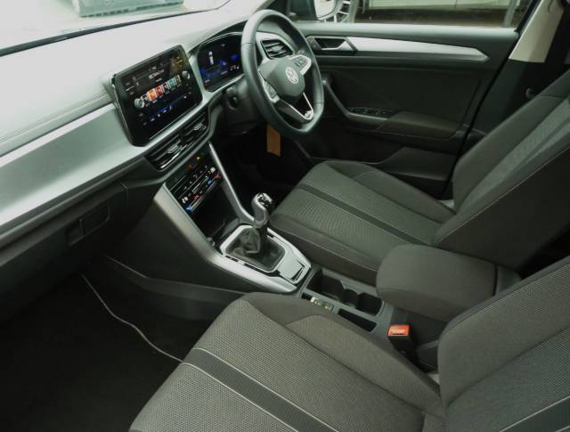 2022 Volkswagen T-Roc 1.0 TSI Life 110ps 5dr
