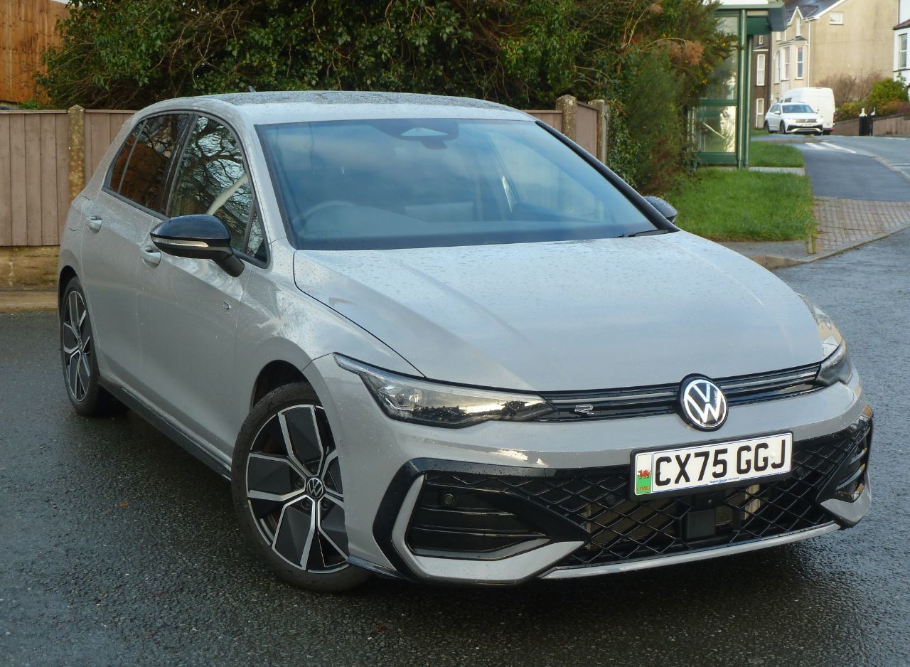 2025 VOLKSWAGEN GOLF