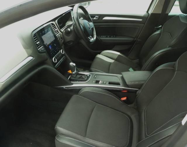 2021 Renault Megane 1.6 E-TECH PHEV 160 Iconic 5dr Auto