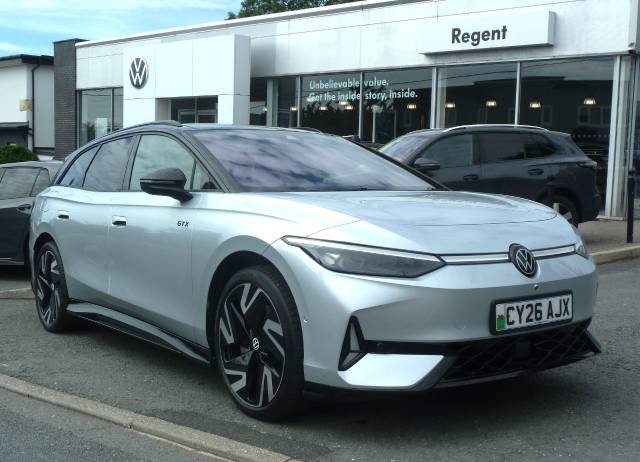 Volkswagen Id.7 0.0 250kW 4MOTION GTX Plus 86kWh 5dr Auto Estate Electric Scale Silver, Black Roof