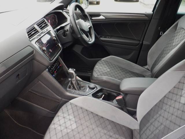 2023 Volkswagen Tiguan 2.0 TDI 4Motion R-Line Edition 5dr DSG