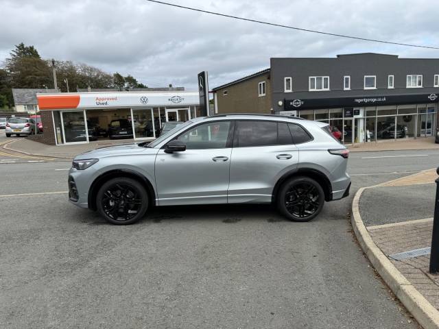2026 Volkswagen Tiguan 2.0 TDI R-Line Black Edition 5dr DSG